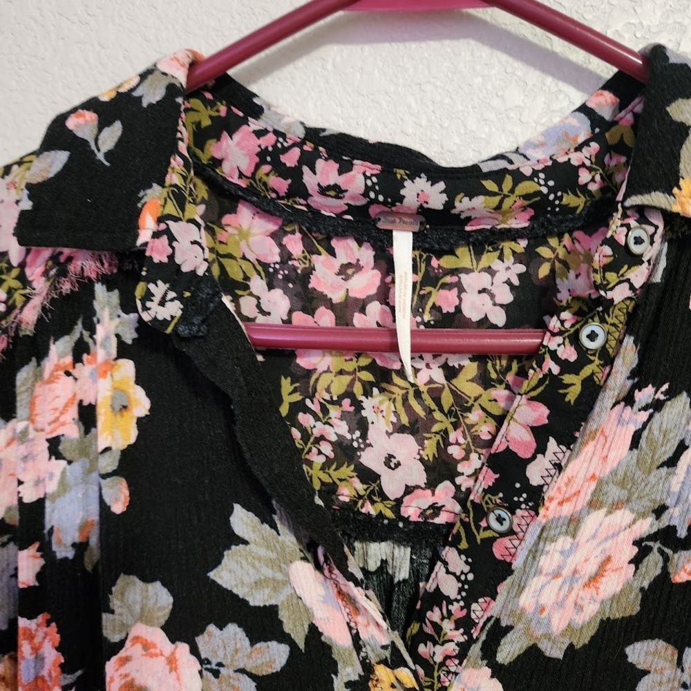 FREE PEOPLE Hold On To Me Floral Blouse Sheer Boho Top Festival M - Picture 10 of 10